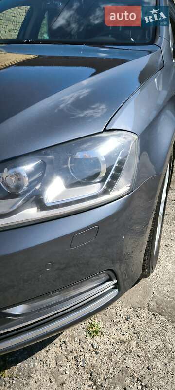 Универсал Volkswagen Passat 2011 в Киеве