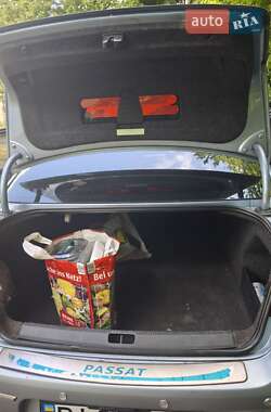 Седан Volkswagen Passat 2005 в 