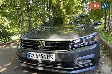 Седан Volkswagen Passat 2018 в Хмельницком