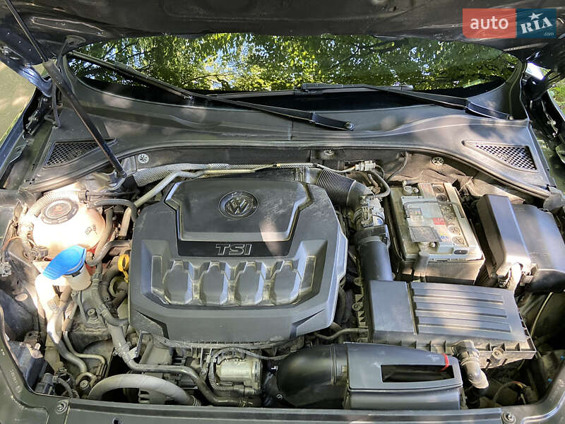 Седан Volkswagen Passat 2018 в Хмельницькому
