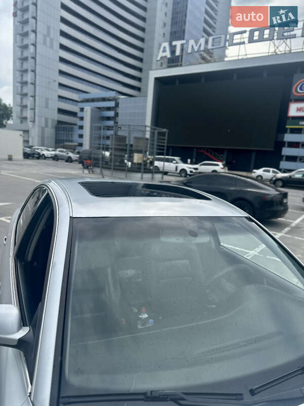 Седан Volkswagen Passat 2001 в Киеве