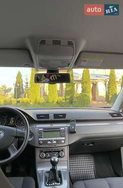 Универсал Volkswagen Passat 2010 в Долине
