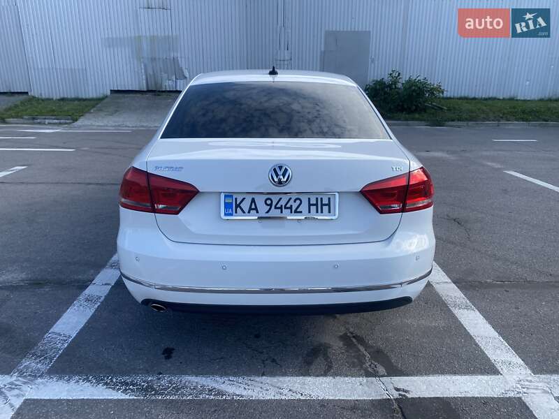 Седан Volkswagen Passat 2014 в Кропивницькому