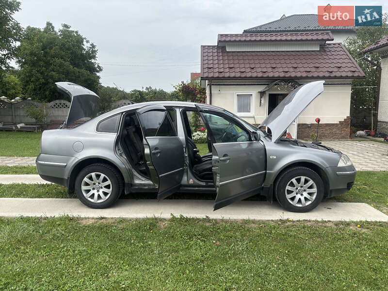Седан Volkswagen Passat 2002 в Черновцах фото 4 Седан Volkswagen Passat 2002 в Черновцах