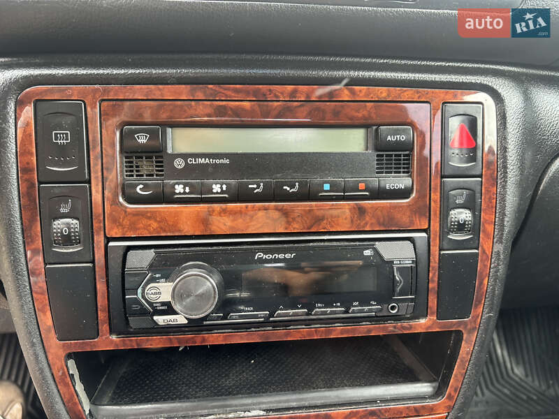 Седан Volkswagen Passat 2002 в Черновцах фото 24 Седан Volkswagen Passat 2002 в Черновцах