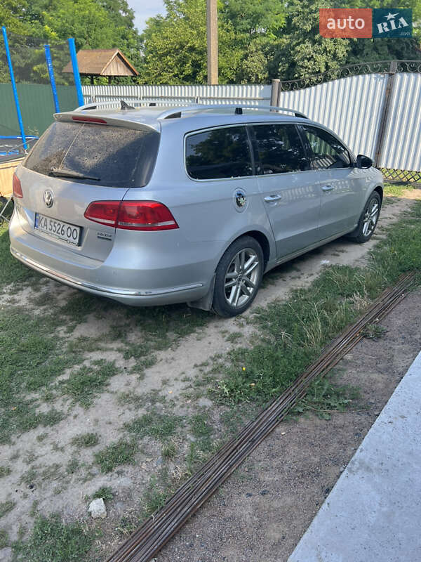 Универсал Volkswagen Passat 2011 в Киеве фото 4 Универсал Volkswagen Passat 2011 в Киеве