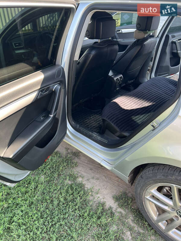 Универсал Volkswagen Passat 2011 в Киеве фото 11 Универсал Volkswagen Passat 2011 в Киеве