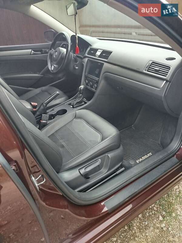Седан Volkswagen Passat 2013 в Кропивницькому