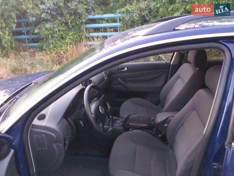 Універсал Volkswagen Passat 2005 в Дніпрі