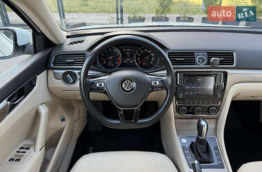 Седан Volkswagen Passat 2016 в 