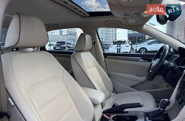 Седан Volkswagen Passat 2016 в 