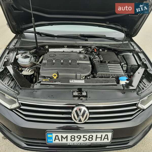 Универсал Volkswagen Passat 2017 в Звягеле