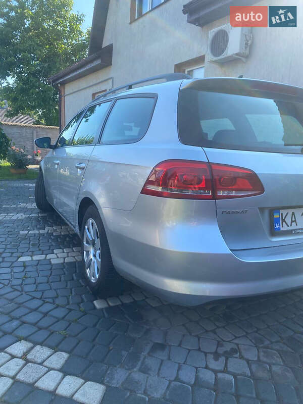 Універсал Volkswagen Passat 2014 в Києві