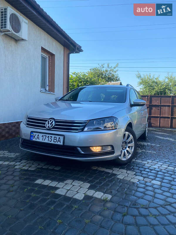 Універсал Volkswagen Passat 2014 в Києві
