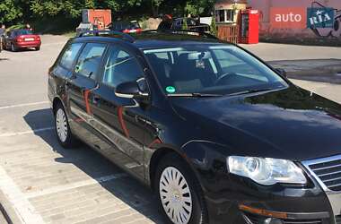 Универсал Volkswagen Passat 2010 в Хмельницком