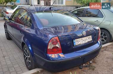 Седан Volkswagen Passat 2001 в 