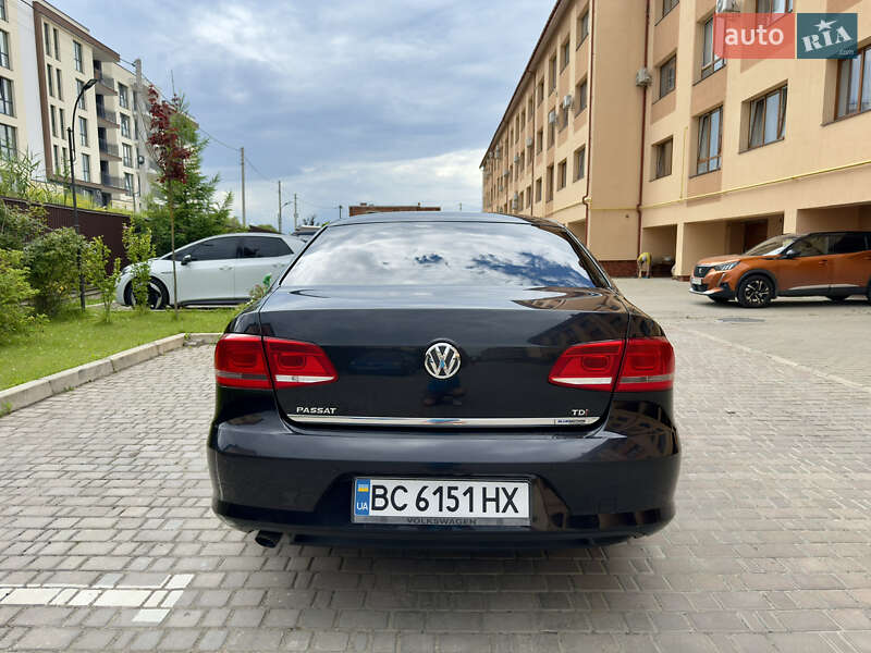 Седан Volkswagen Passat 2014 в Львове