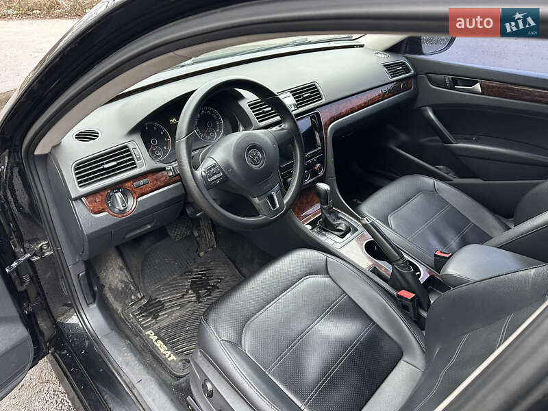 Седан Volkswagen Passat 2015 в Киеве