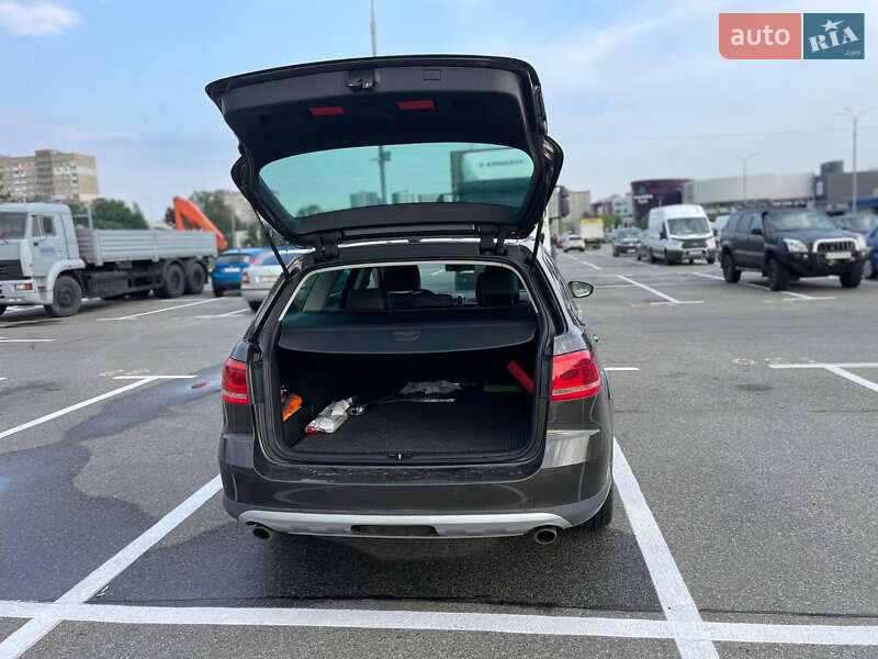 Универсал Volkswagen Passat 2013 в Киеве