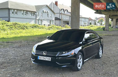 Седан Volkswagen Passat 2014 в Мукачевому