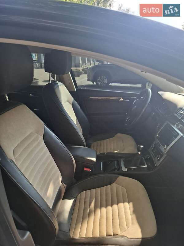 Седан Volkswagen Passat 2011 в Полтаві
