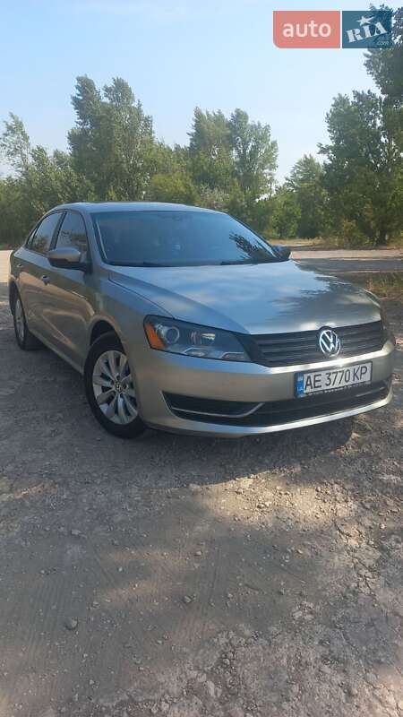 Седан Volkswagen Passat 2012 в Кривом Роге