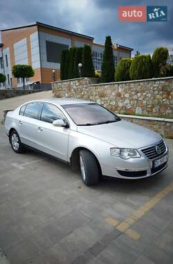 Седан Volkswagen Passat 2006 в Сокирянах