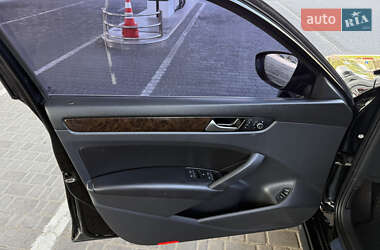 Седан Volkswagen Passat 2015 в 