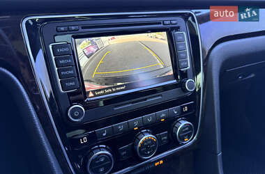 Седан Volkswagen Passat 2015 в 