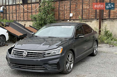 Седан Volkswagen Passat 2017 в Рівному