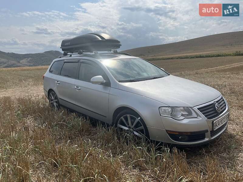 Универсал Volkswagen Passat 2010 в Киеве