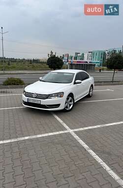 Седан Volkswagen Passat 2013 в Софиевской Борщаговке