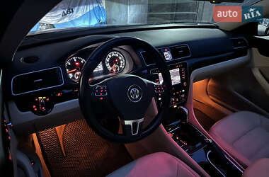 Седан Volkswagen Passat 2013 в Киеве