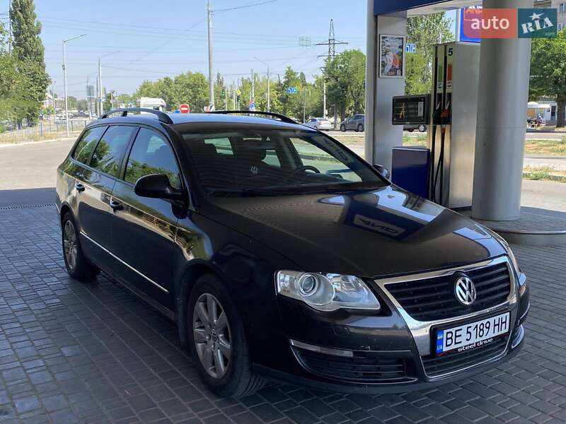 Универсал Volkswagen Passat 2006 в Николаеве