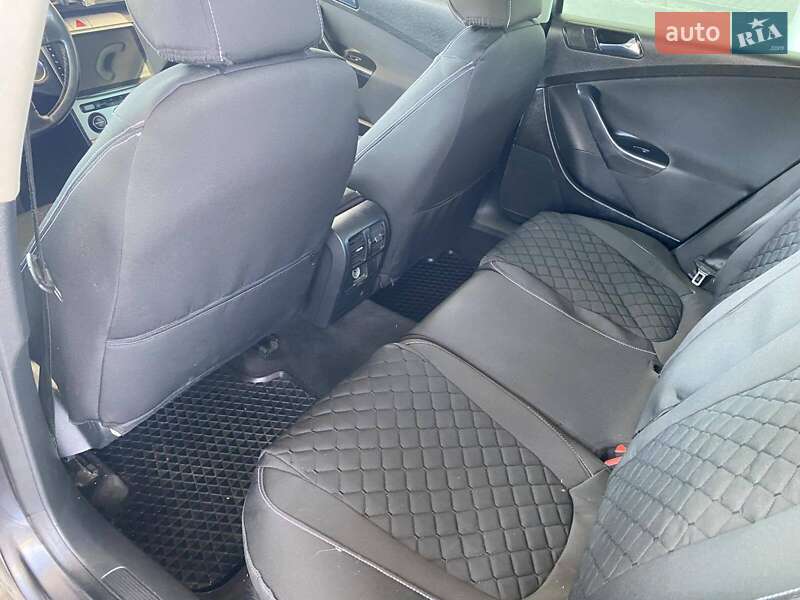 Универсал Volkswagen Passat 2006 в Николаеве