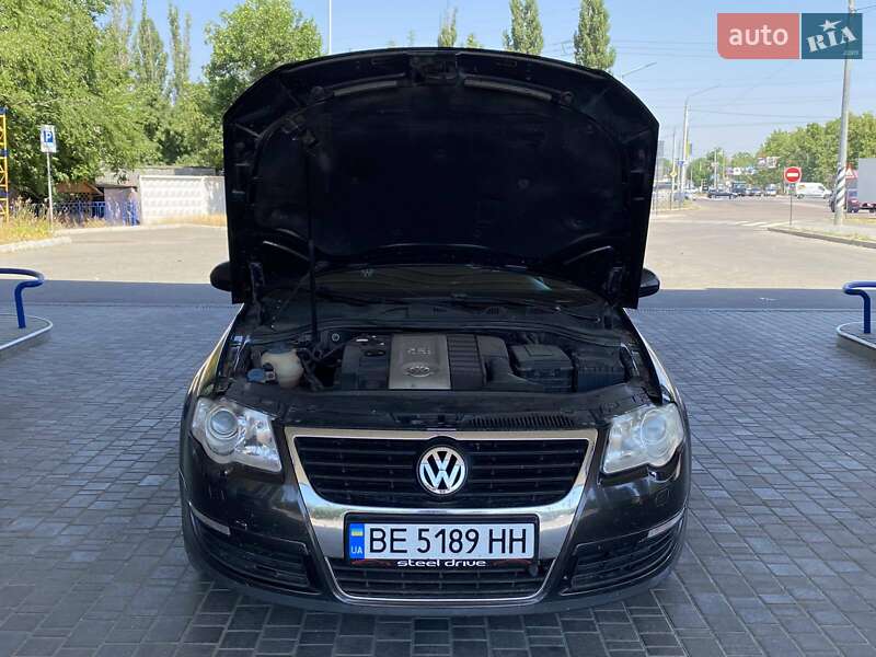 Универсал Volkswagen Passat 2006 в Николаеве