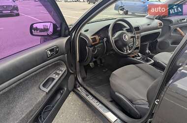 Седан Volkswagen Passat 1999 в Буче