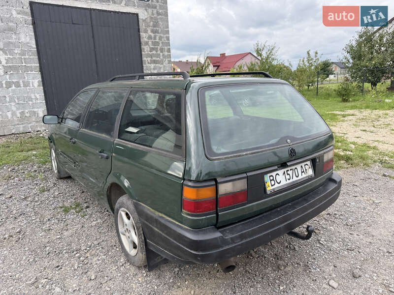 Універсал Volkswagen Passat 1990 в Львові