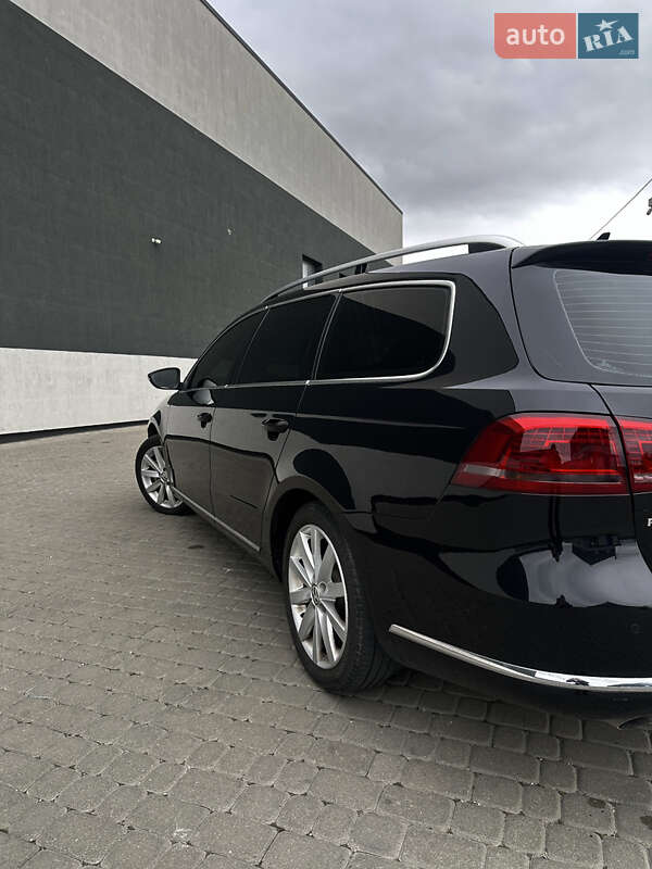 Универсал Volkswagen Passat 2011 в Тернополе