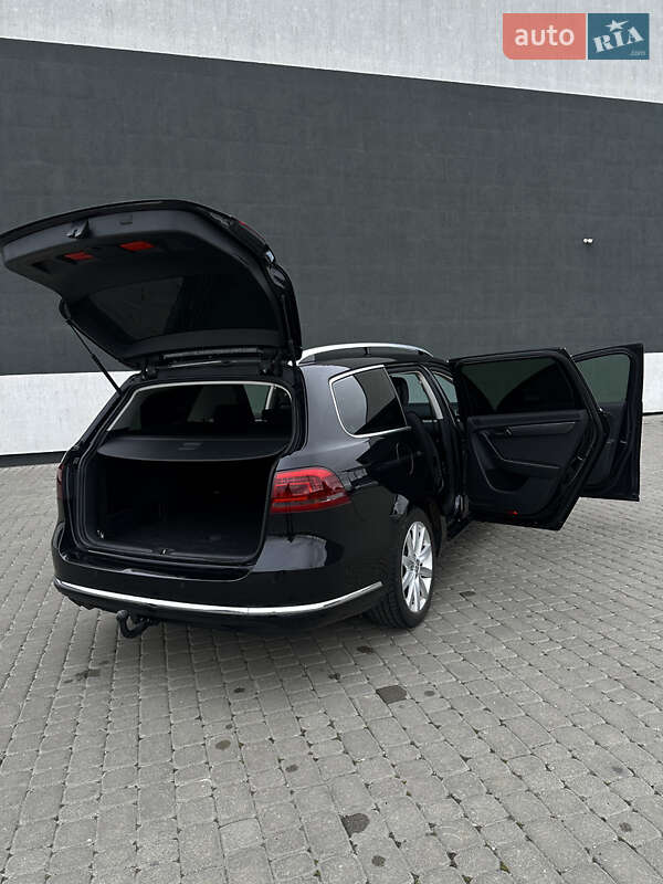 Универсал Volkswagen Passat 2011 в Тернополе