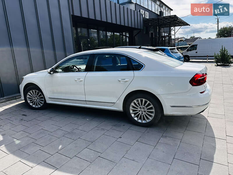 Седан Volkswagen Passat 2015 в Хмельницком