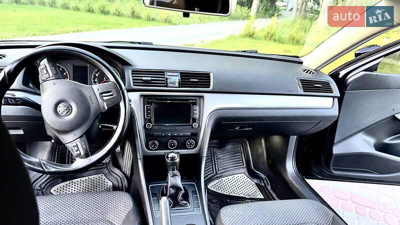 Седан Volkswagen Passat 2015 в Виннице