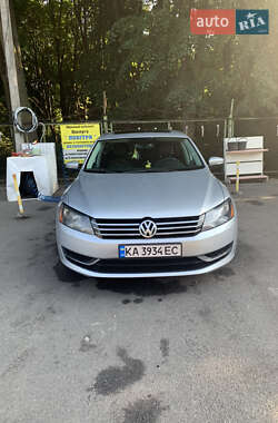 Седан Volkswagen Passat 2013 в Виннице