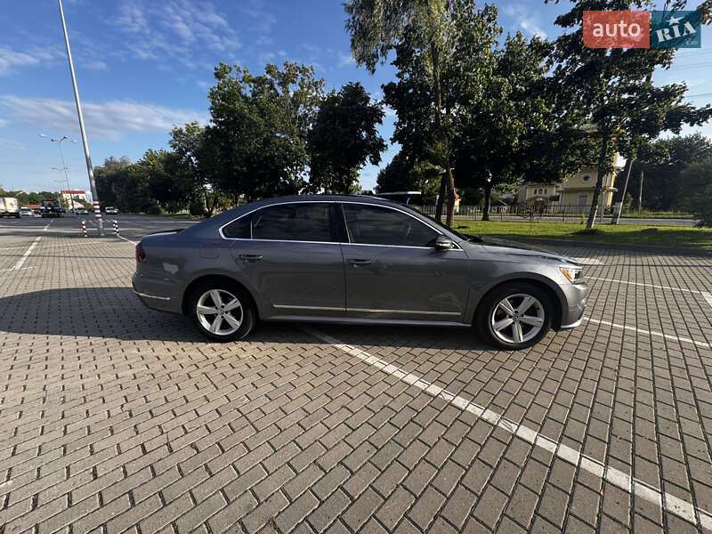 Седан Volkswagen Passat 2016 в Коломые