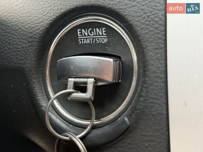 Седан Volkswagen Passat 2011 в Днепре
