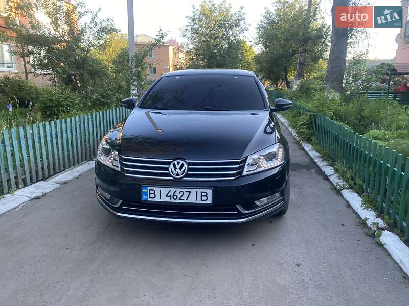 Седан Volkswagen Passat 2012 в Полтаве фото Седан Volkswagen Passat 2012 в Полтаве