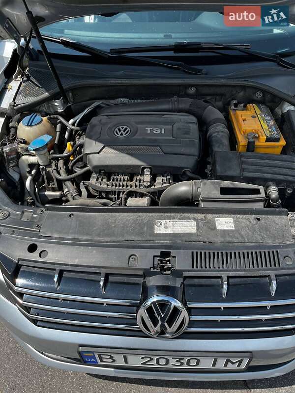 Седан Volkswagen Passat 2014 в Кременчуге