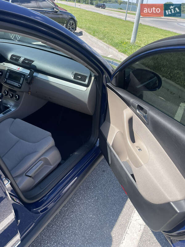 Универсал Volkswagen Passat 2008 в Виннице