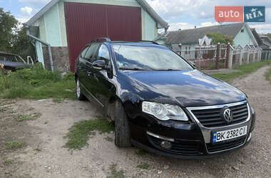 Універсал Volkswagen Passat 2008 в Борщеві