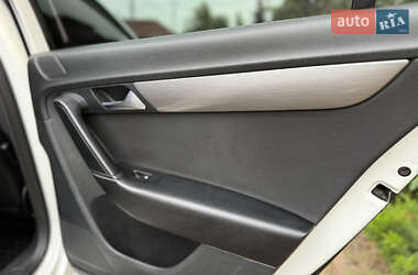 Седан Volkswagen Passat 2014 в 